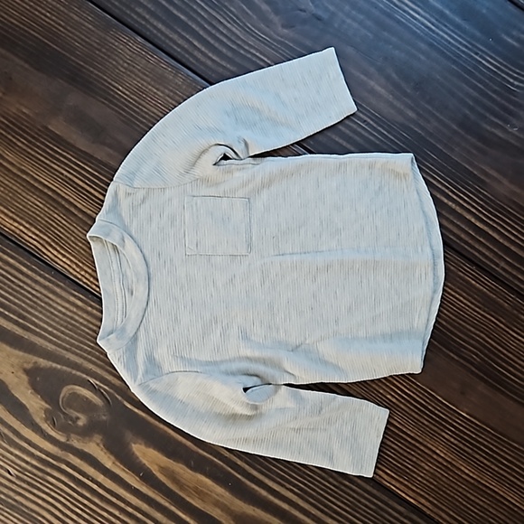 LONGSLEEVE 2T BUNDLE - Picture 10 of 13